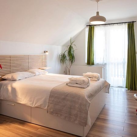 Hotel Szép Napot Vendégház à Tordas Extérieur photo