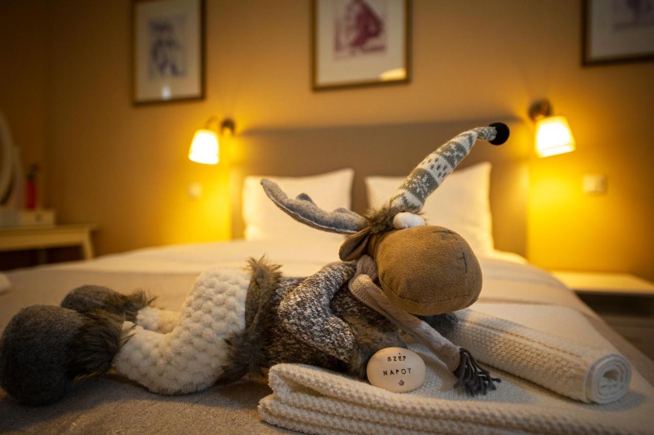 Hotel Szép Napot Vendégház à Tordas Extérieur photo